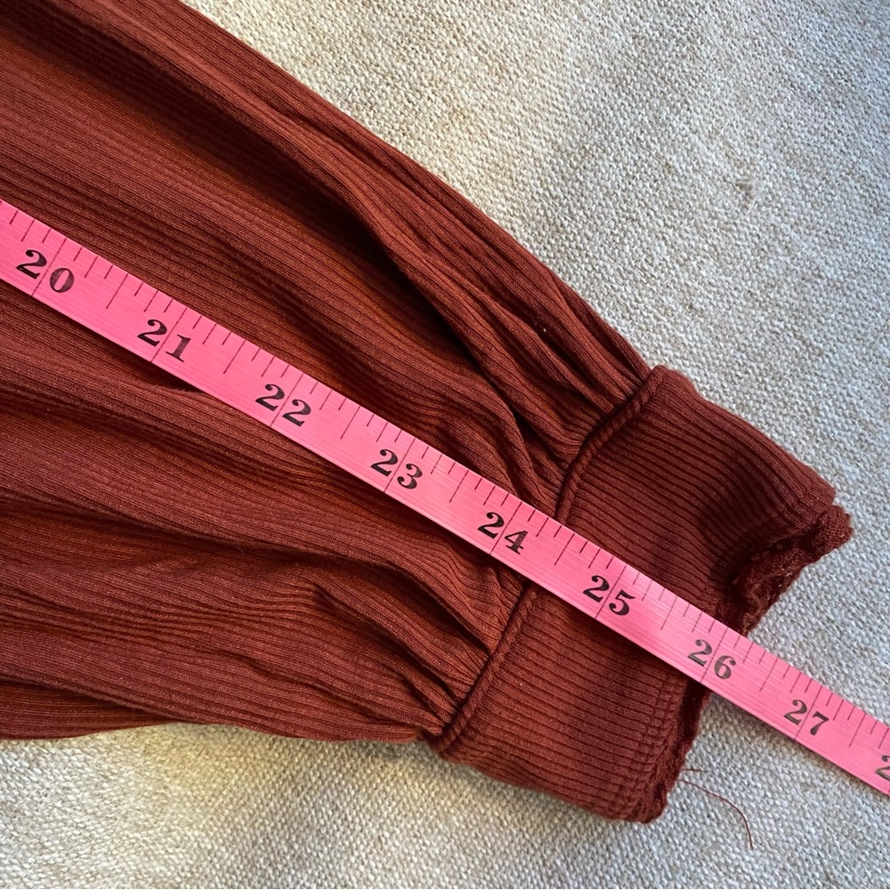 FREE PEOPLE Open Back Ribbed Long Sleeved Flowy Top - Picture 14 of 15
